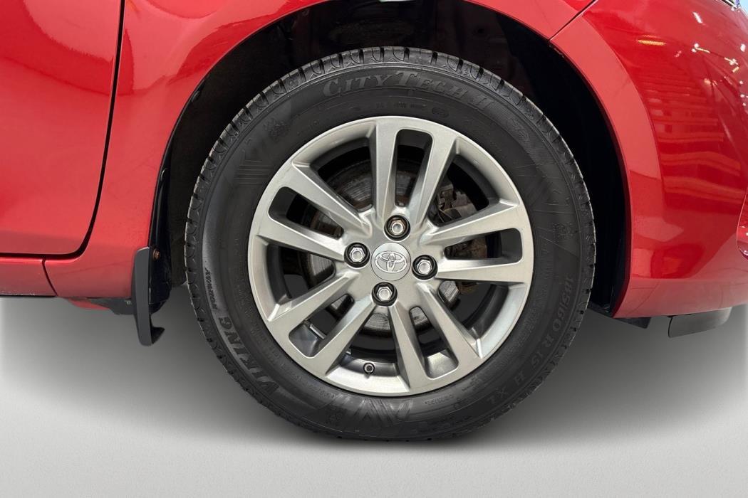 Toyota Yaris 2015