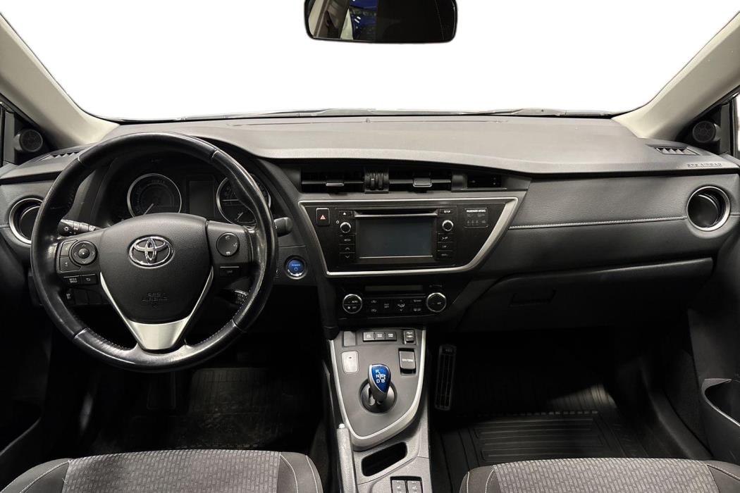 Toyota Auris 2015