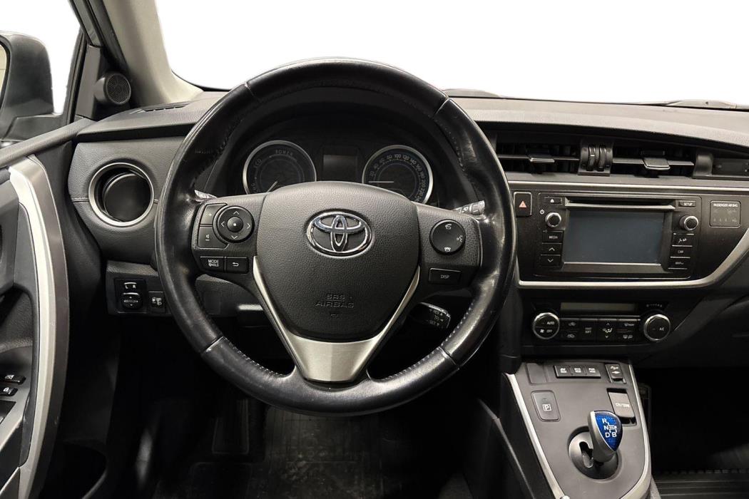 Toyota Auris 2015