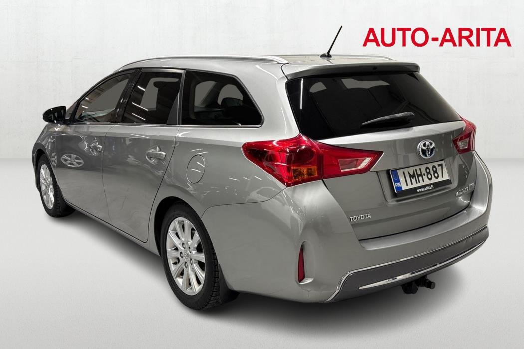 Toyota Auris 2015