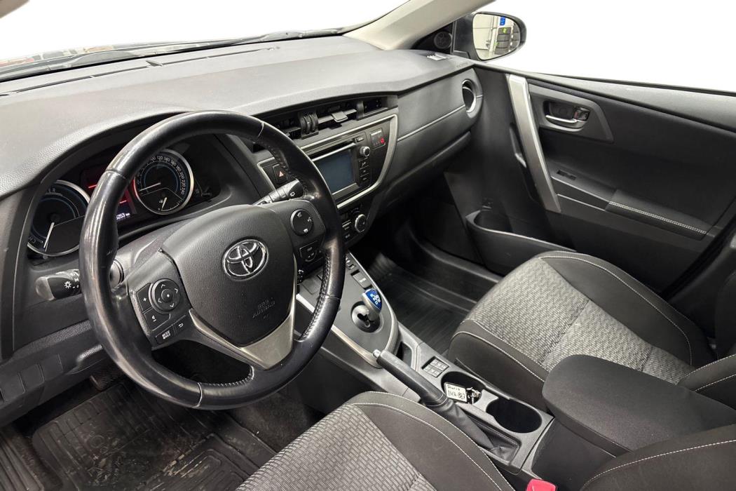 Toyota Auris 2015