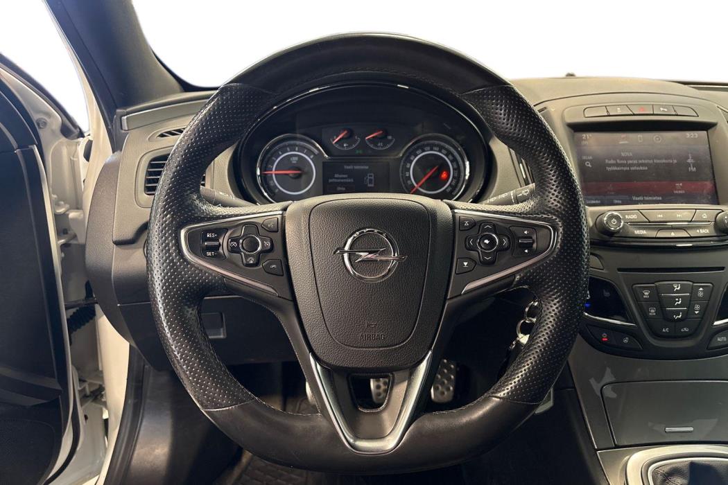 OPEL Insignia 2014