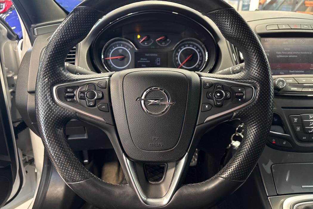 OPEL Insignia 2014