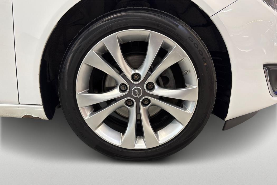 OPEL Insignia 2014