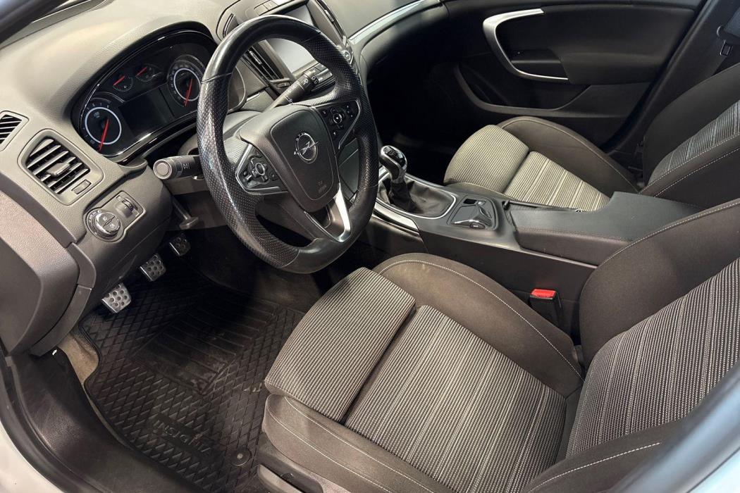 OPEL Insignia 2014