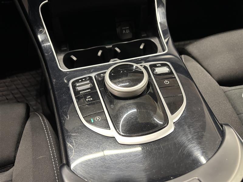 MERCEDES-BENZ C 2016