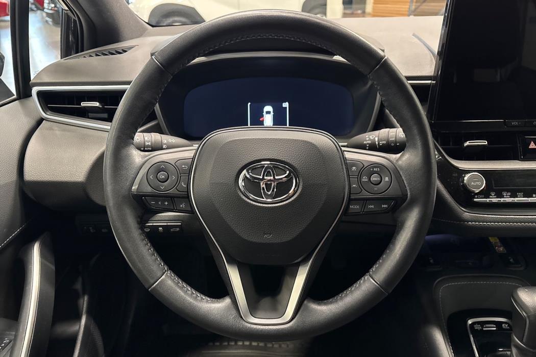 TOYOTA Corolla 2024