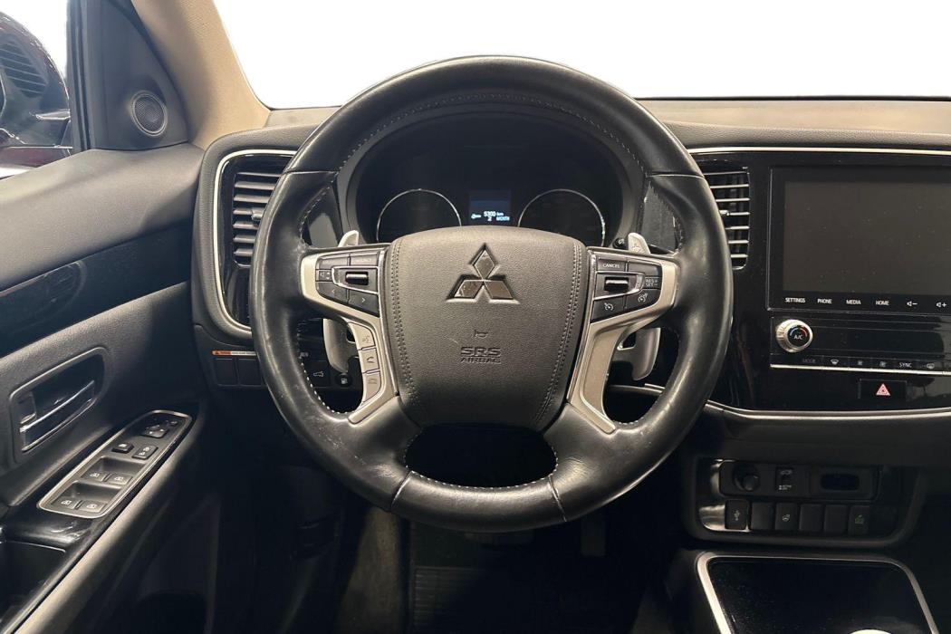 MITSUBISHI Outlander PHEV 2020