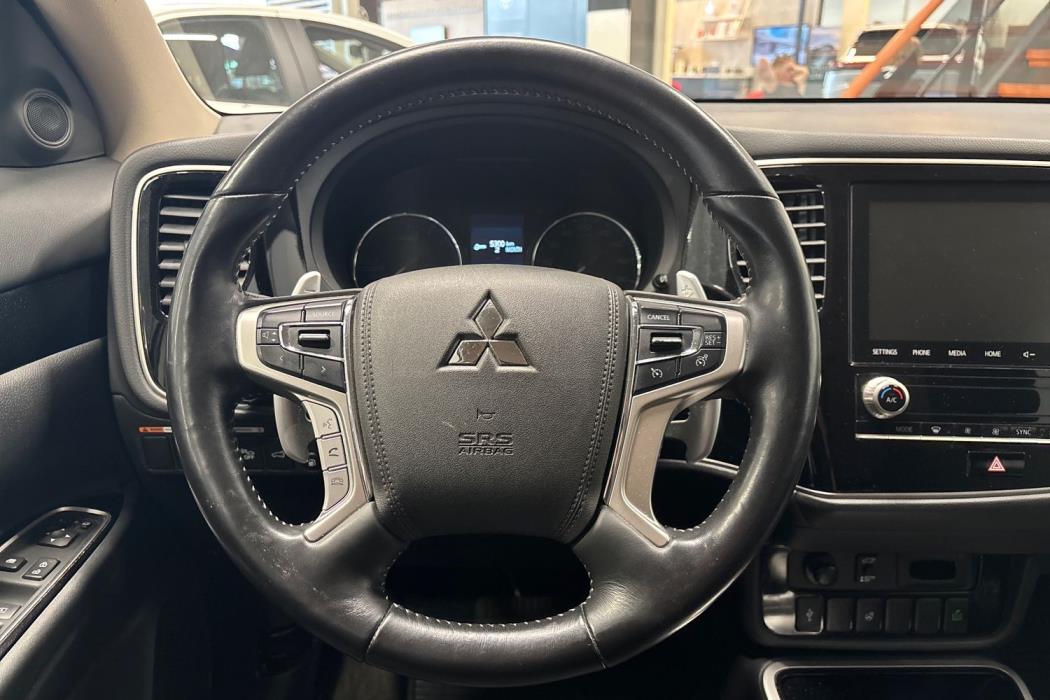 MITSUBISHI Outlander PHEV 2020