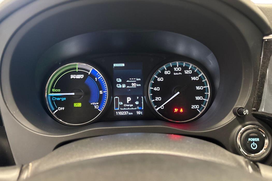 MITSUBISHI Outlander PHEV 2020