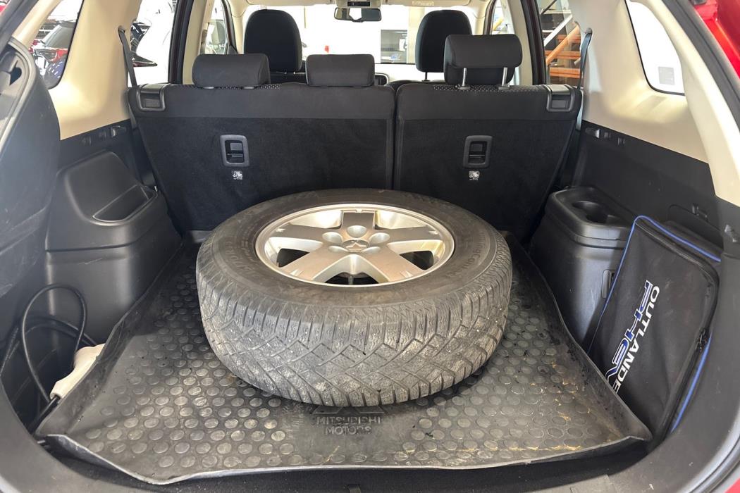 MITSUBISHI Outlander PHEV 2020