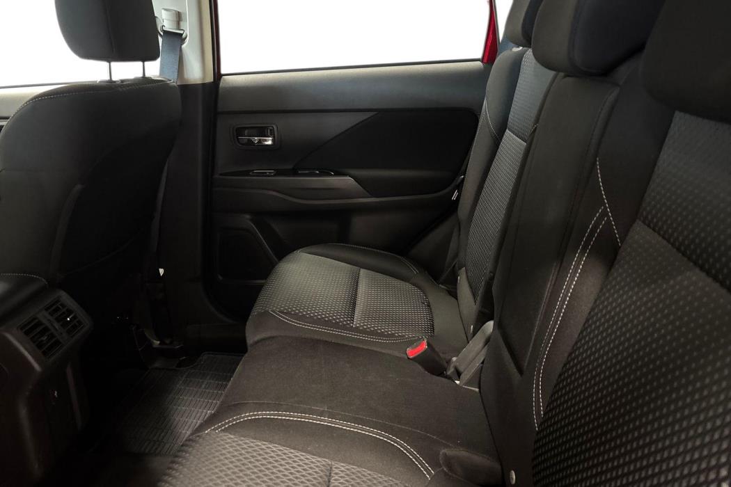 MITSUBISHI Outlander PHEV 2020