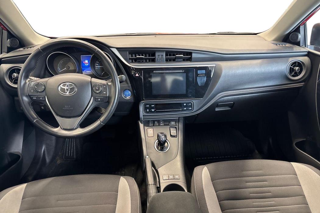 Toyota Auris 2016