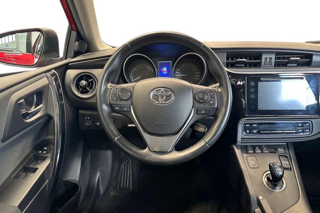 Toyota Auris 2016