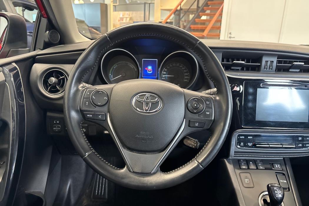 Toyota Auris 2016