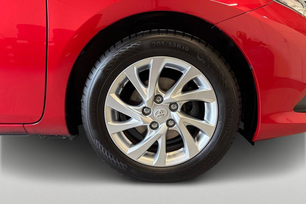 Toyota Auris 2016