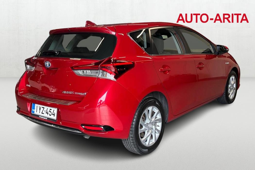 Toyota Auris 2016