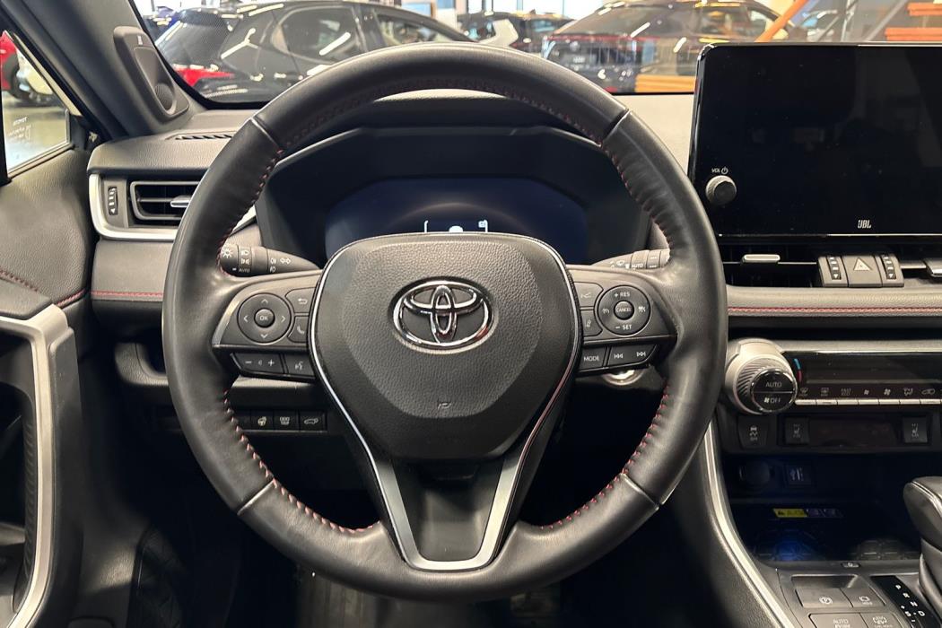 Toyota RAV4 Plug-in 2024