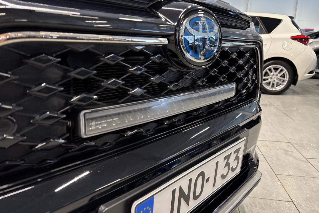 Toyota RAV4 Plug-in 2024