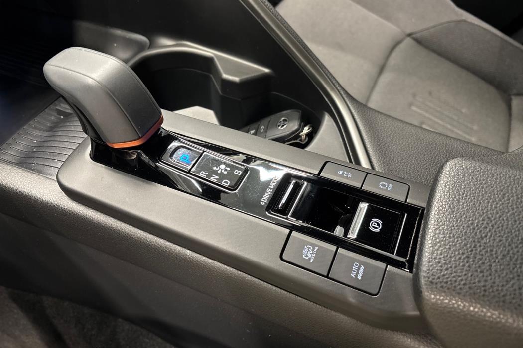 TOYOTA C-HR 2025