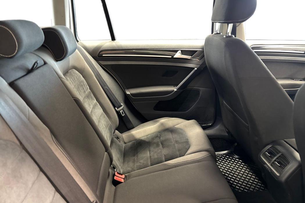 VOLKSWAGEN GOLF 2014