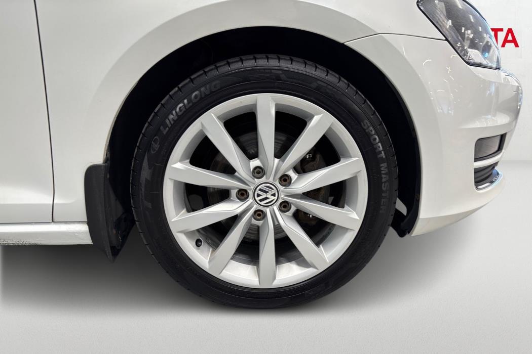 VOLKSWAGEN GOLF 2014