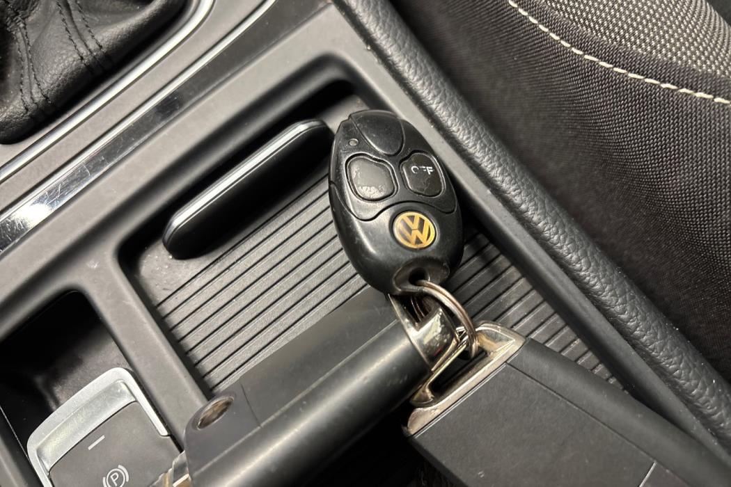 VOLKSWAGEN GOLF 2014