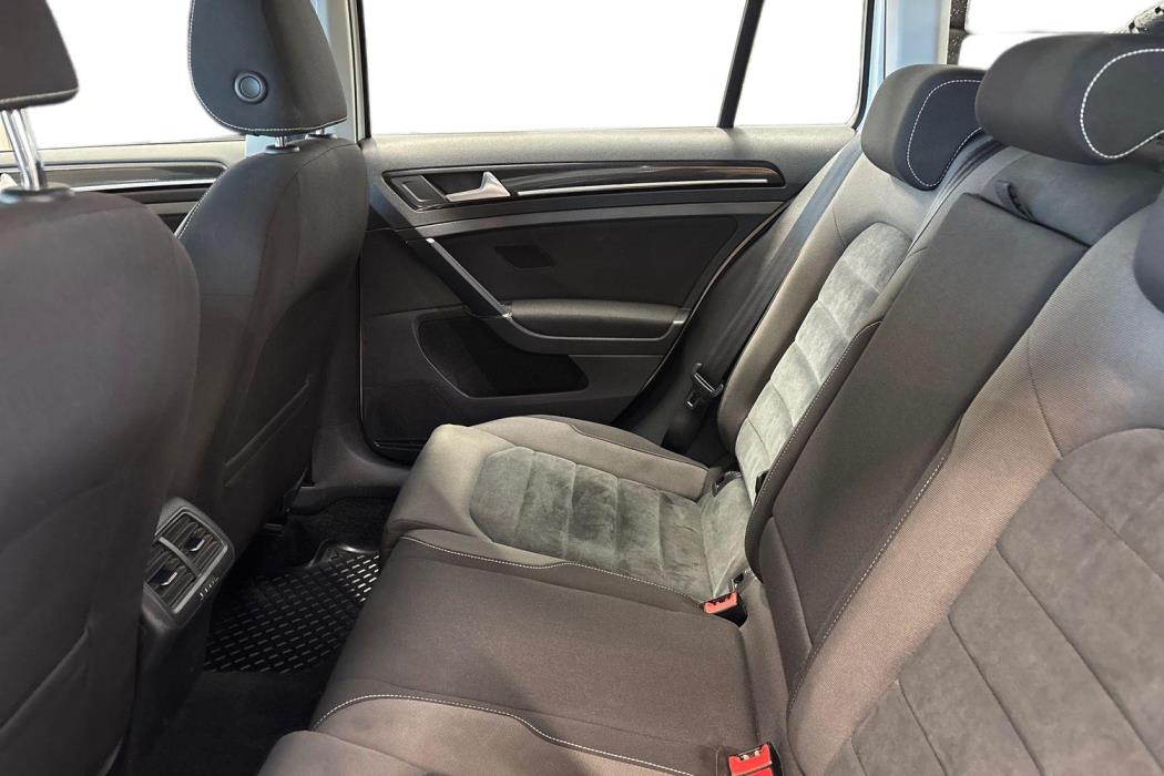VOLKSWAGEN GOLF 2014