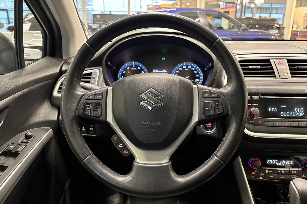 SUZUKI SX4 S-Cross 2013