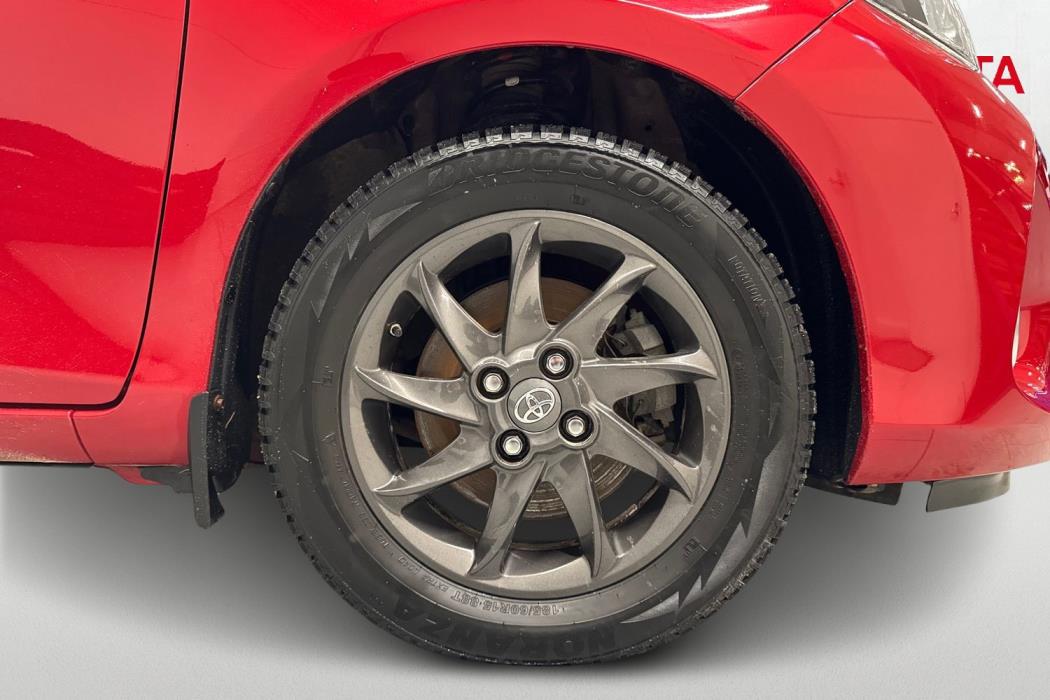 TOYOTA YARIS 2016