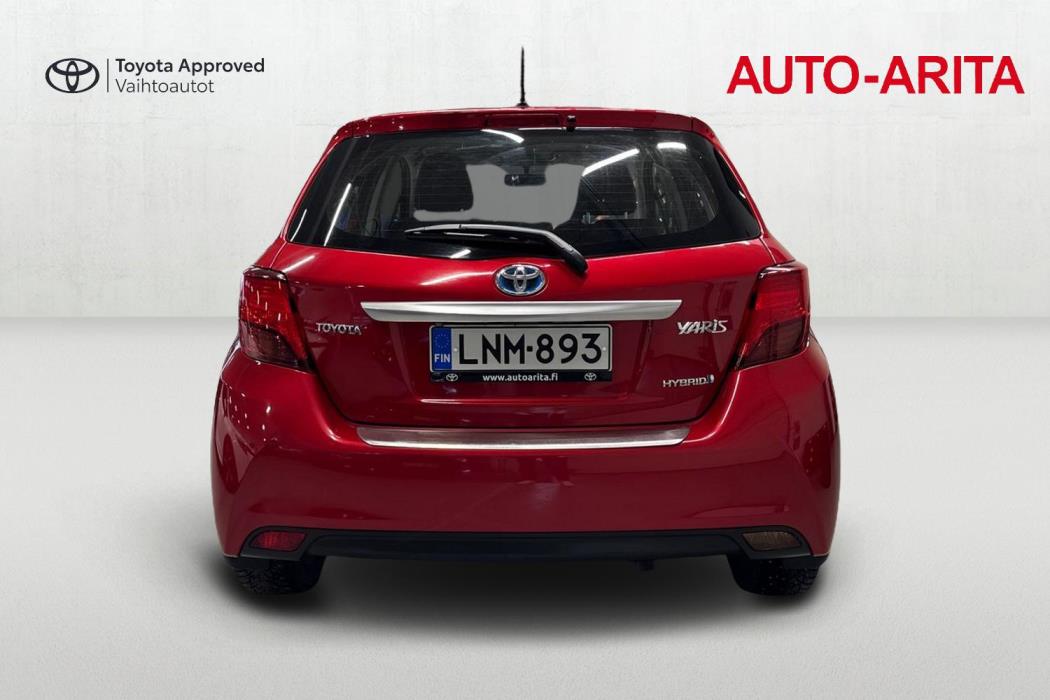 TOYOTA YARIS 2016