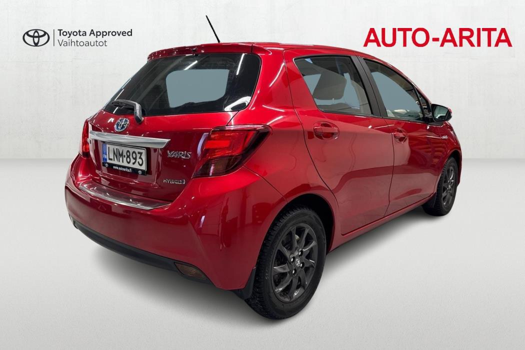 TOYOTA YARIS 2016