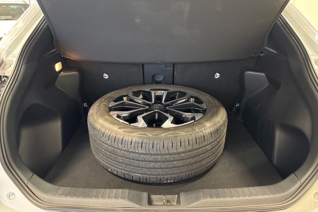 TOYOTA Yaris Cross 2025