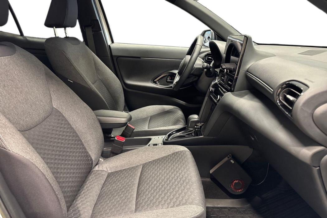 TOYOTA Yaris Cross 2025