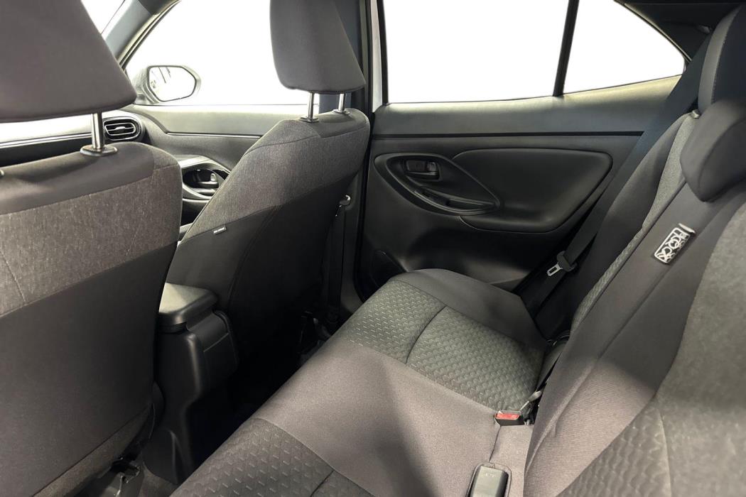 TOYOTA Yaris Cross 2025