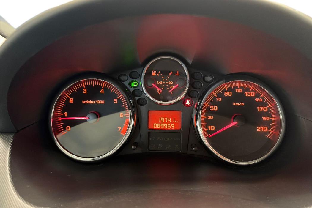 PEUGEOT 206+ 2013