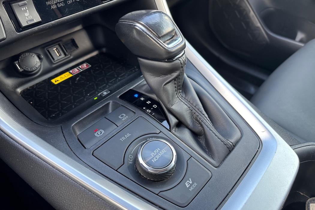 TOYOTA RAV4 2022