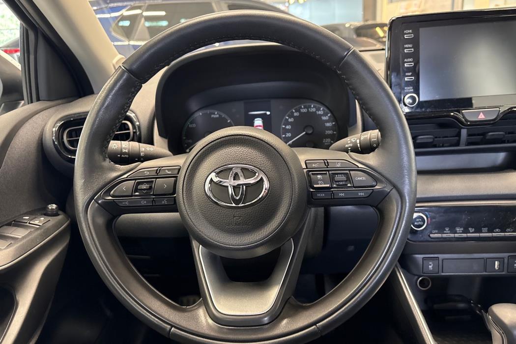 TOYOTA YARIS 2023