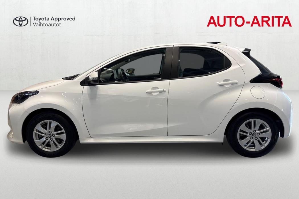 TOYOTA YARIS 2023