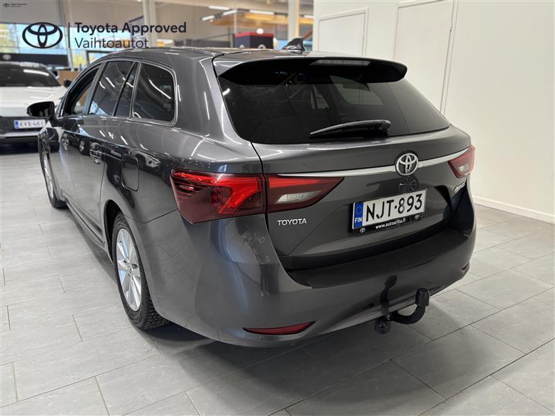 TOYOTA AVENSIS 2016