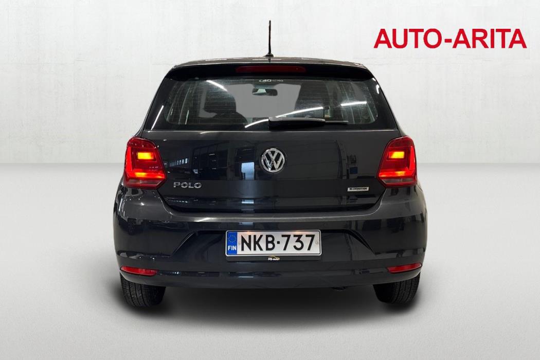 VOLKSWAGEN POLO 2016
