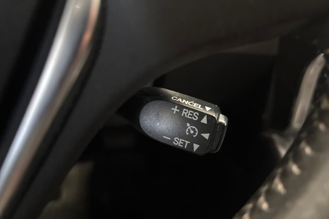 TOYOTA AURIS 2017