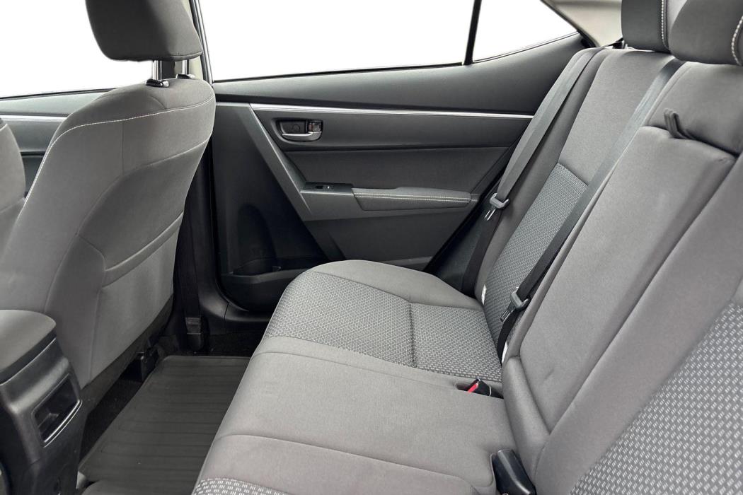 TOYOTA COROLLA 2018