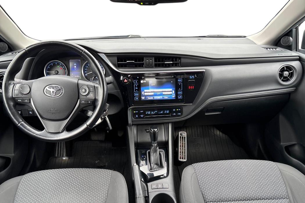 TOYOTA COROLLA 2018
