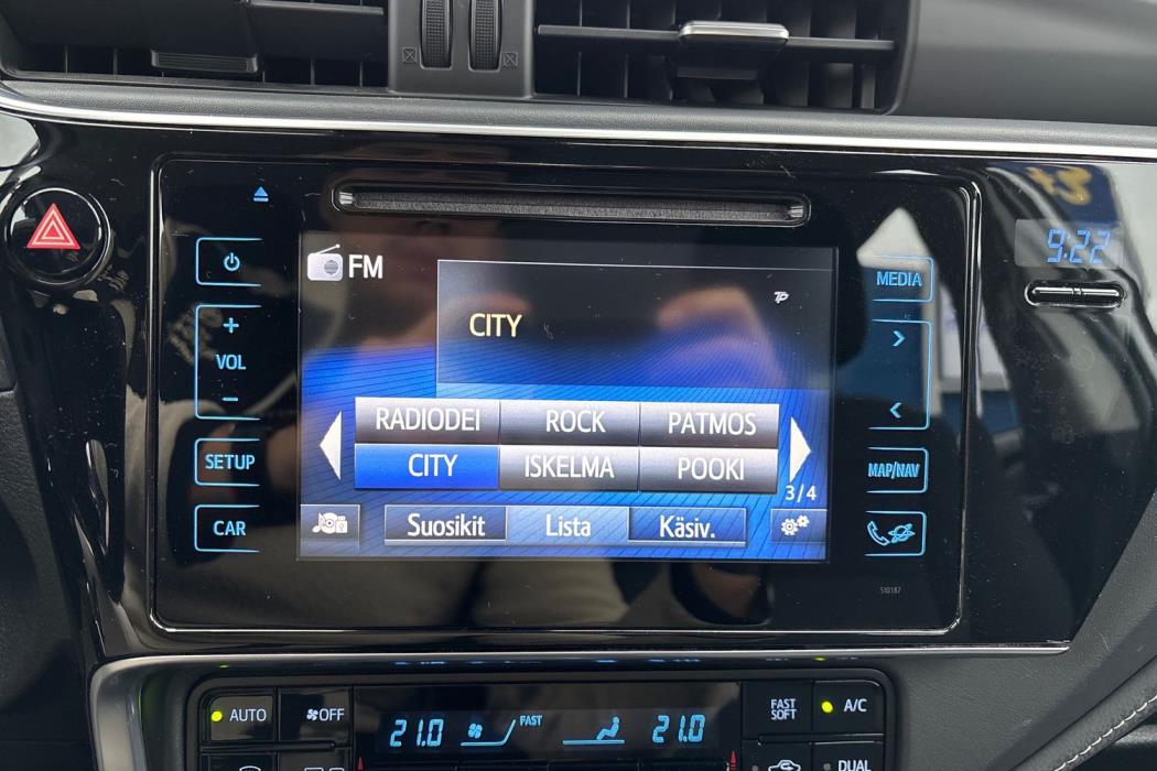 TOYOTA COROLLA 2018