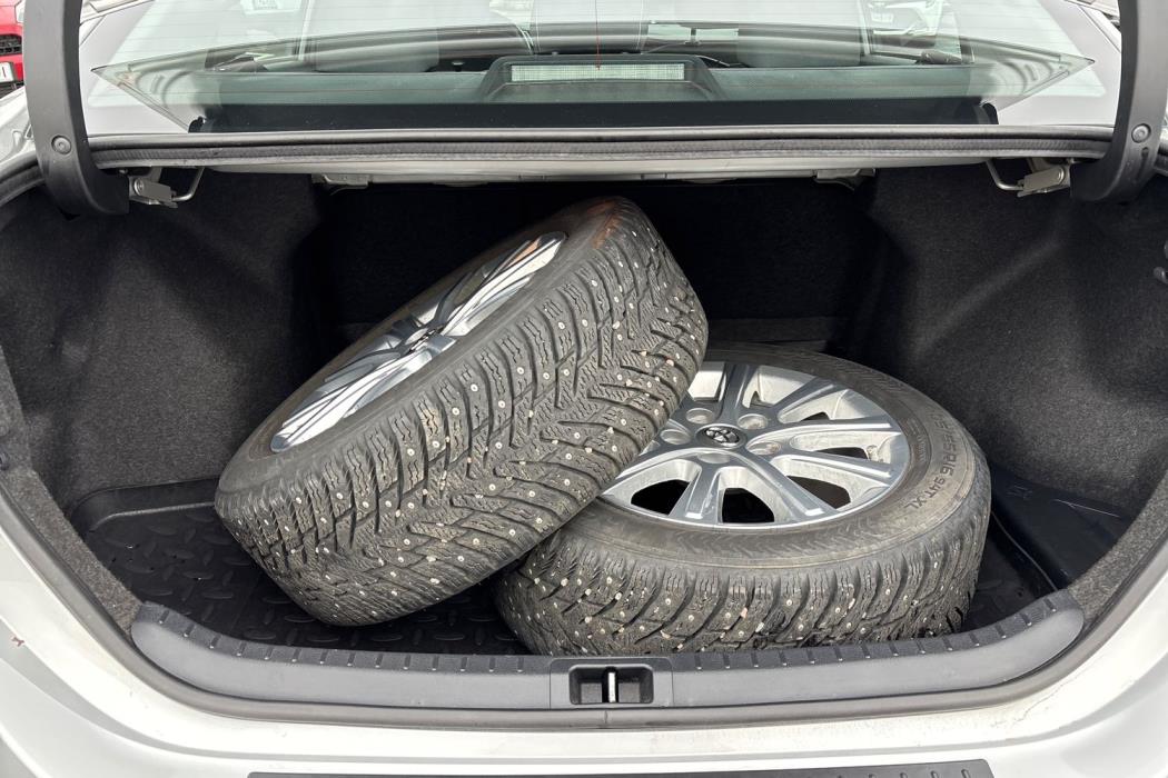 TOYOTA COROLLA 2018