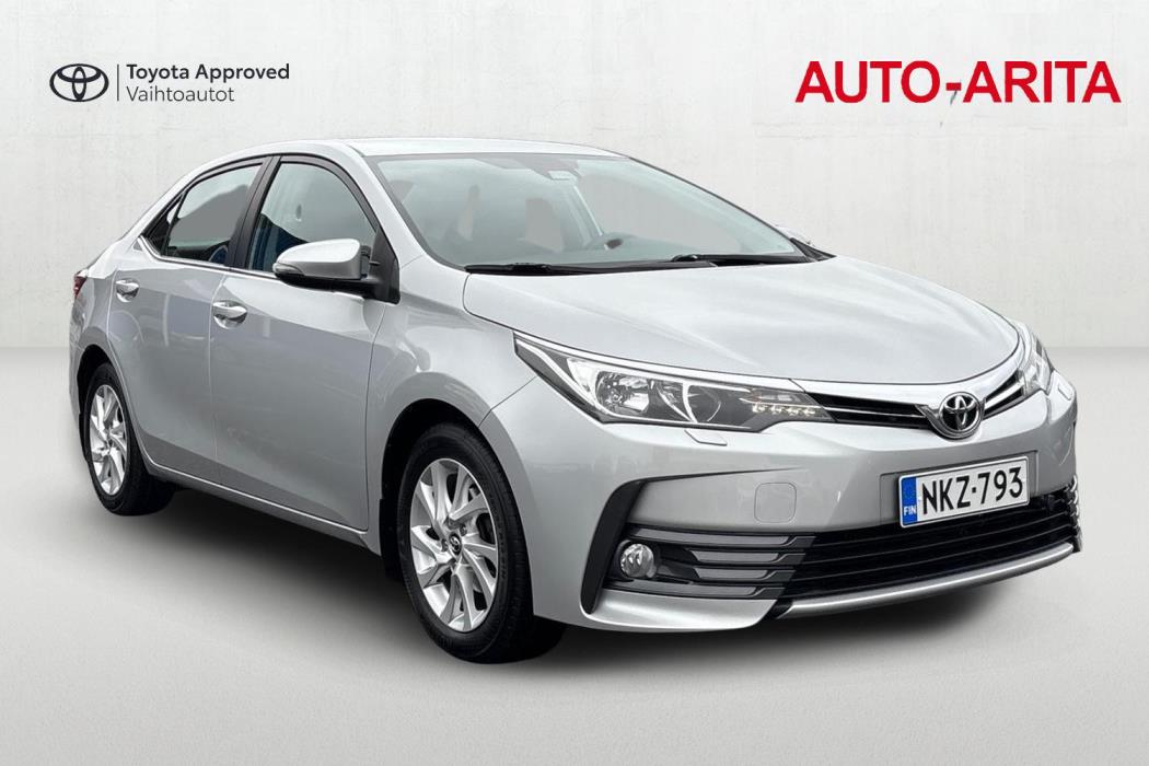 TOYOTA COROLLA 2018