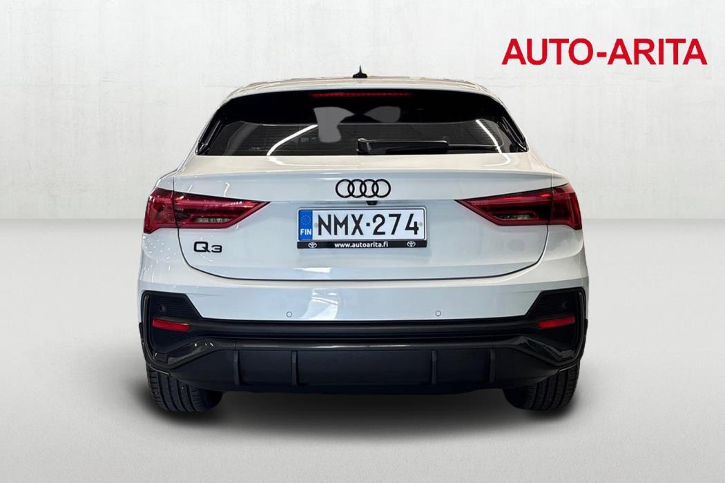 AUDI Q3 2023