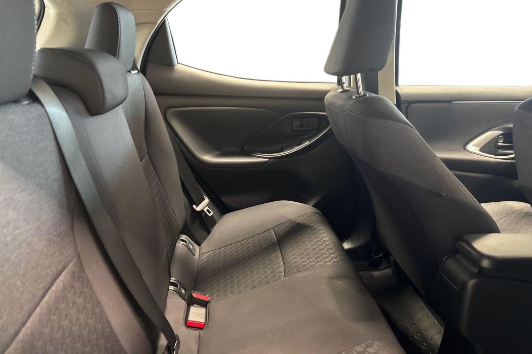 TOYOTA YARIS 2023