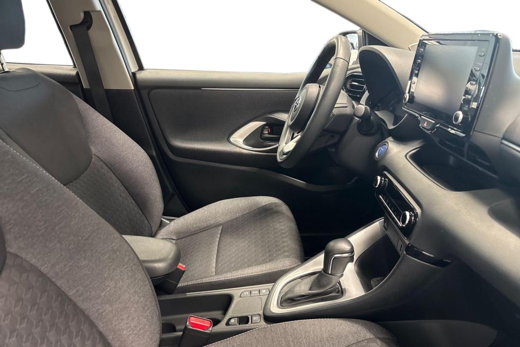 TOYOTA YARIS 2023